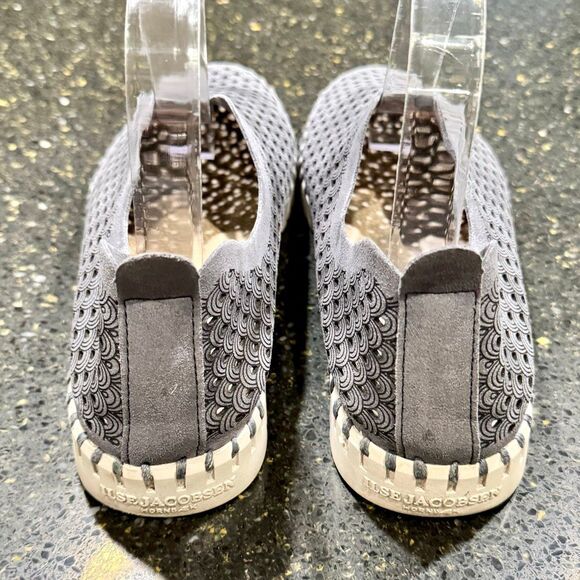 Ilse Jacobsen Tulip Flats. Gray. Size 40/US10. - Picture 4 of 9